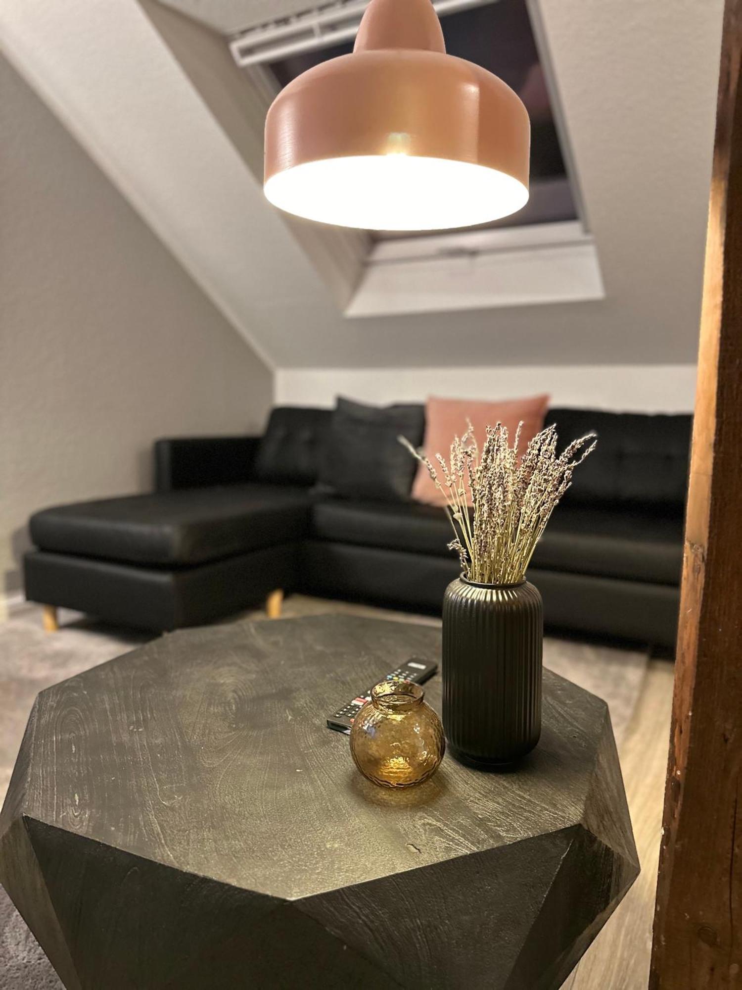 Stilvoll Im Zentrum Balken Loft Apartment Bochum Bagian luar foto