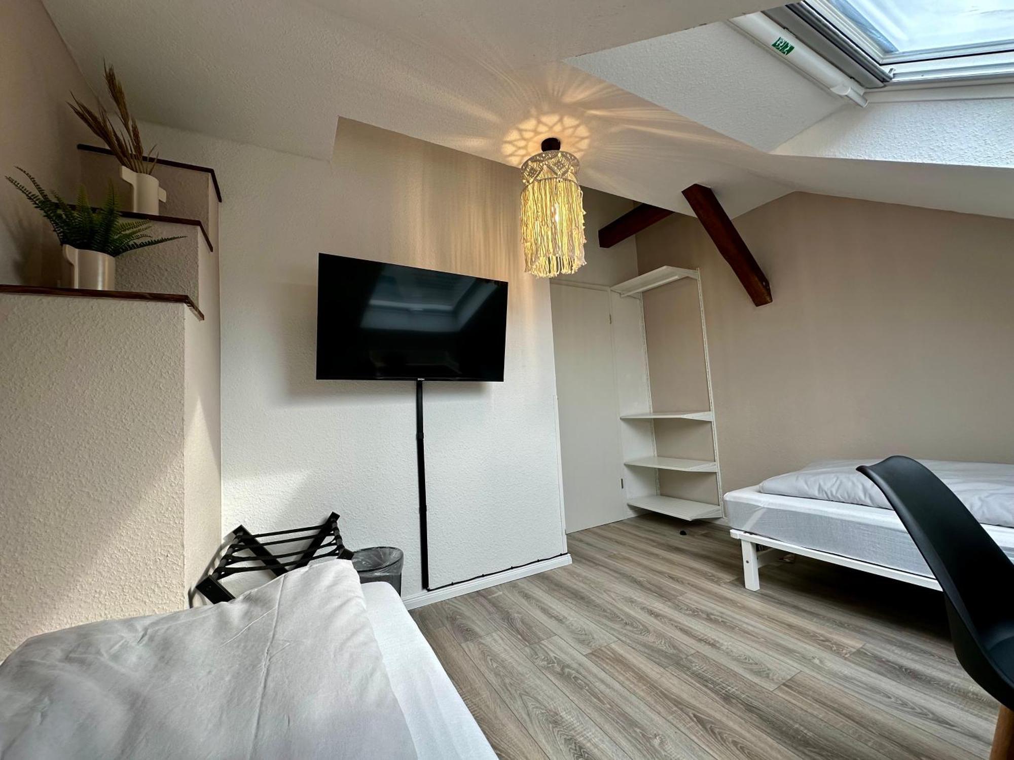 Stilvoll Im Zentrum Balken Loft Apartment Bochum Bagian luar foto